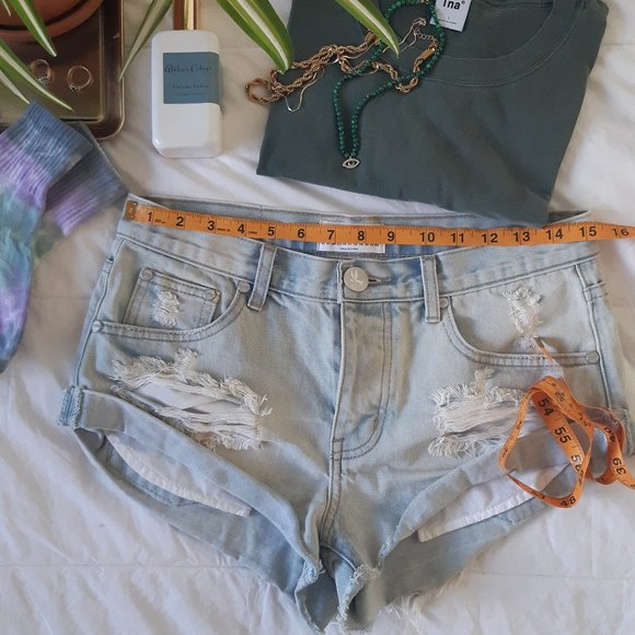 One Teaspoon Bandits Denim Cut-Off Shorts - Picture 3 of 7